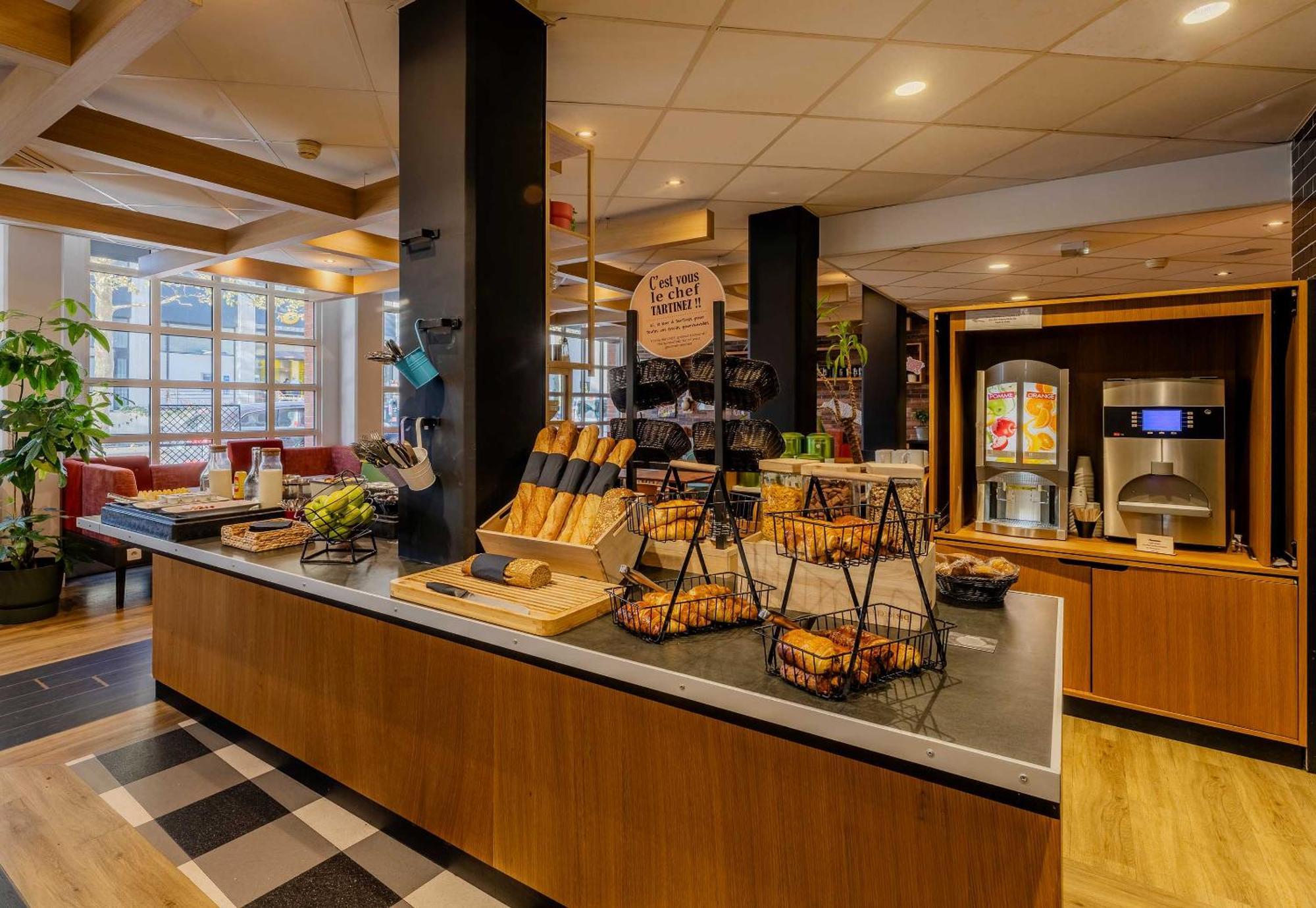 B&B Hotel Lille Roubaix Centre Grand-Place Екстер'єр фото