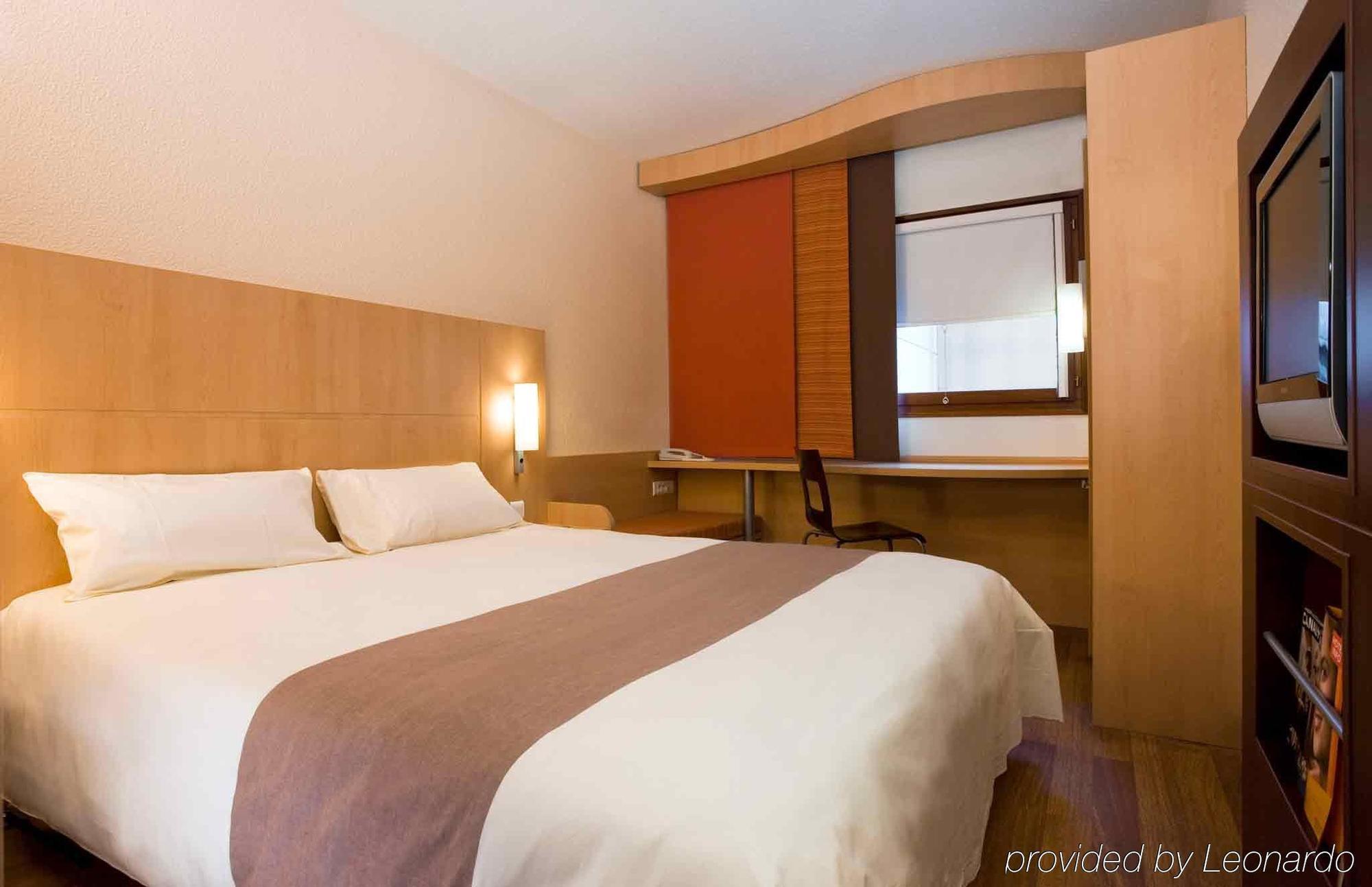 B&B Hotel Lille Roubaix Centre Grand-Place Екстер'єр фото
