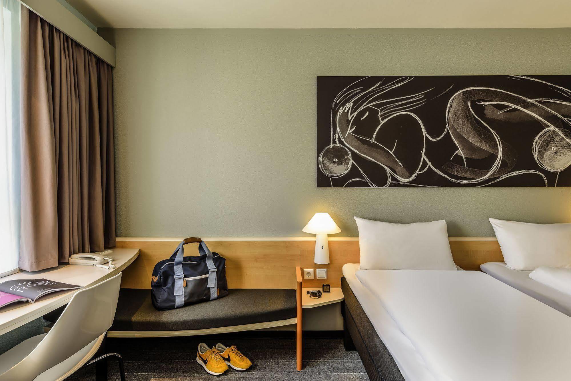 B&B Hotel Lille Roubaix Centre Grand-Place Екстер'єр фото